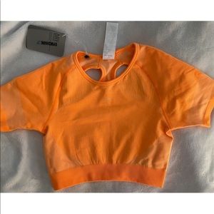Gymshark womens crop top size M orange seamless